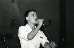 Iosu Garaita abeslaria. 
