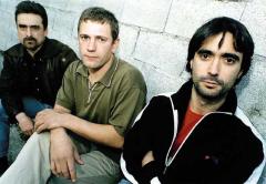 Juan Ramon Etxaburua, Alberto Bosch eta Mikel Azpiroz (2000). Argazkia: Imanol Otegi