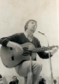 Benito Lertxundi.