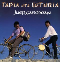 Tapia eta Leturiaren "Juergasmoan" diskoaren azala (1990).