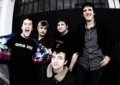 Mikel Gonzalez, Joakin G. Pikaza, Jose Lastra, Gontzal Bilbao eta, makurtuta, Ibon Bilbao. 