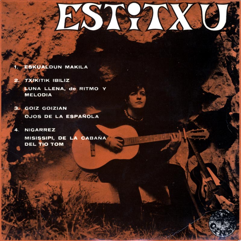 Estitxu canta